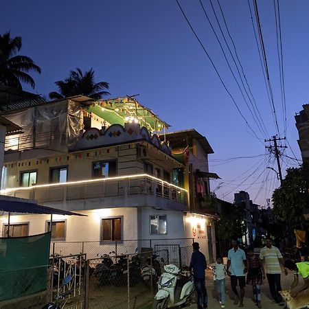 Awaara Backpackers Hostel, Алибаг Экстерьер фото